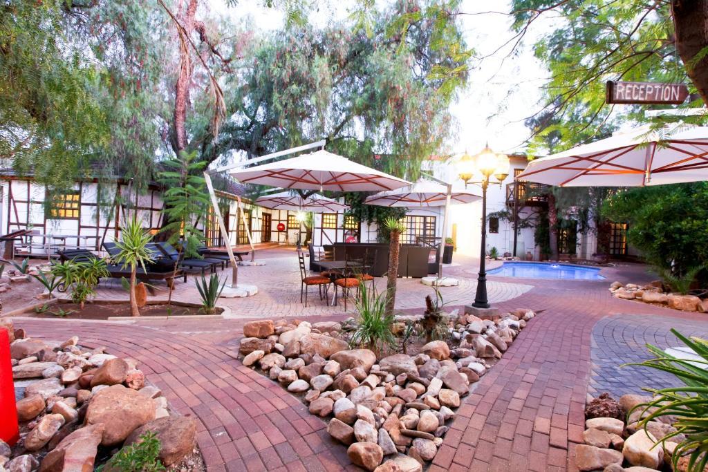 Roof Of Africa Hotel Виндхук Экстерьер фото