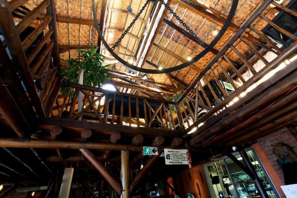 Roof Of Africa Hotel Виндхук Экстерьер фото